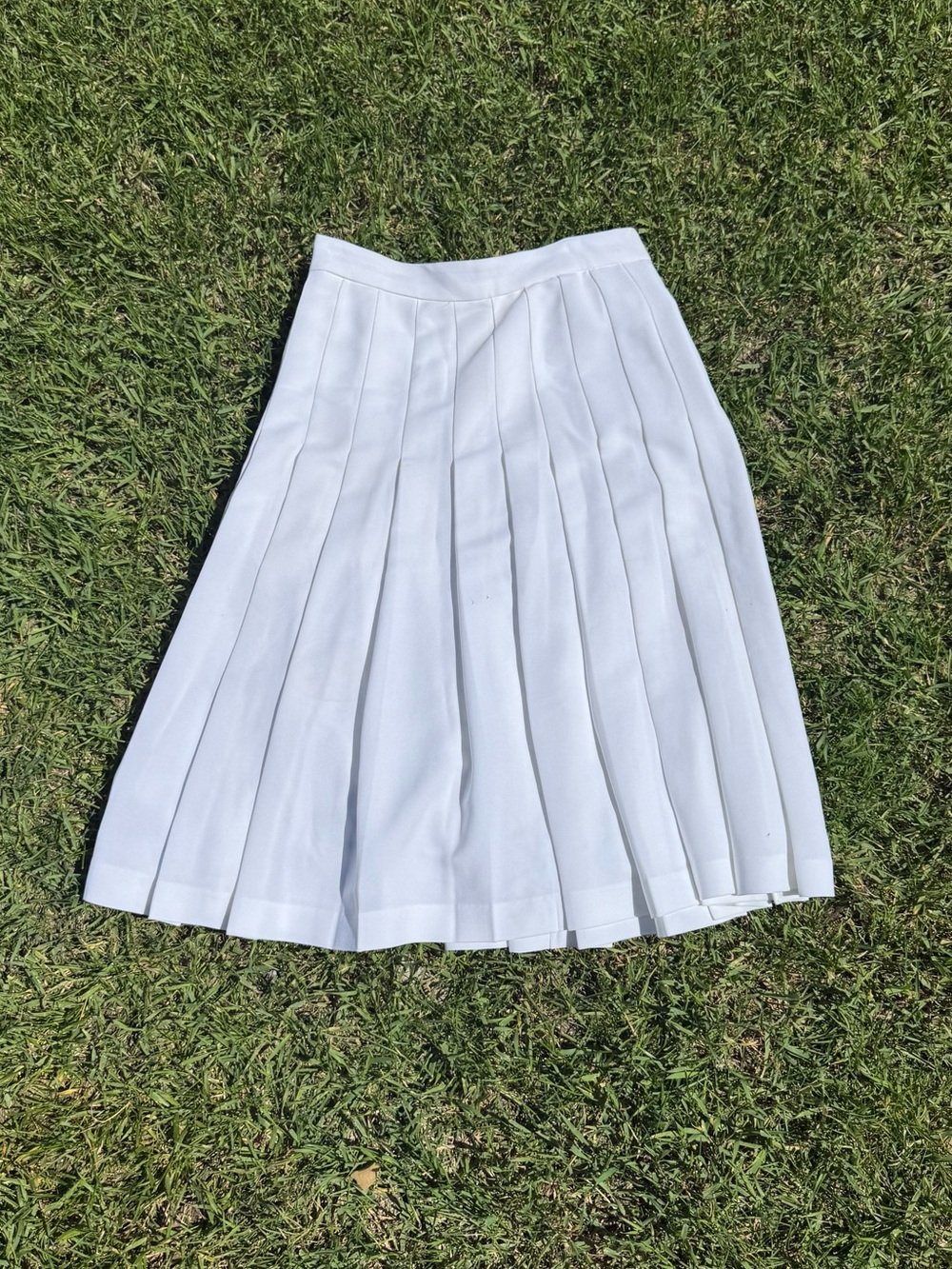 Babaton White Pleated A-Line Skirt